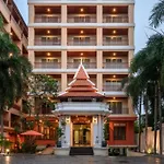 Palette Luxe North Hotel