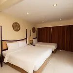 โรงแรม Sunday Chateau En -