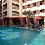 Palette Luxe North Hotel 5*