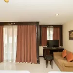 Sunday Chateau En - โรงแรม Pattaya