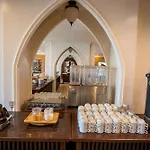 โรงแรม Sunday Chateau En - 5*