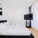 Hotel Hiii Aura Pool