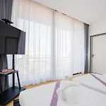 Hiii Aura Pool 5* Pattaya