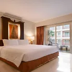 โรงแรม Sunday Chateau En - Pattaya