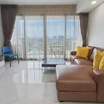 Luxury Large One Bedroom Seaview Serviced Apartment At Wongamat, Pattaya
