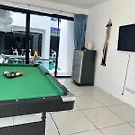 Monalisa Pararise Pool Hotel