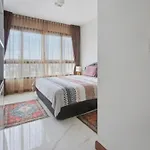 Luxury Large One Bedroom Seaview Serviced At Wongamat, วันหยุดที่บ้าน *