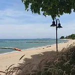วันหยุดที่บ้าน Luxury Large One Bedroom Seaview Serviced At Wongamat, *