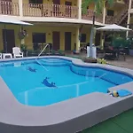 Phratamnak Inn Hotel & Guesthouse - 100 Mtr From The Beach