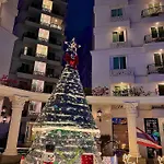 City Garden Olympus Condo With Balcony Washing Machine