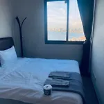 Sea View 2Br High Floor Unixx