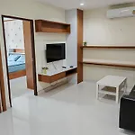 Phratamnak Grand Apartments - Cozy Beach