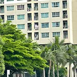 อพาร์ทเม้น Lumpini Naklua Select Pool Pattaya