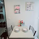 อพาร์ทเม้น The Base Pool View Fast Wifi 5 Min Walk To By Lees