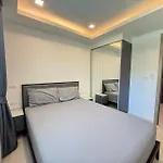 Arcadia Continental 2 Bedrooms Apartment *