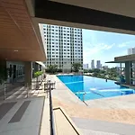 Lumpini Naklua Select Pool Pattaya