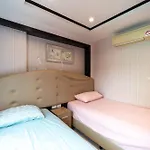 New Nordic Trend 6 By Apartwell