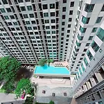 The Base Pattaya Pool View Fast Wifi 5 Min Walk To Beach By Lees Stay