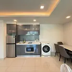 อพาร์ทเม้น Arcadia Continental 2 Bedrooms Pattaya