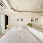 Beautiful Sea View Cozy Condo