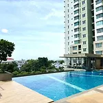 Lumpini Naklua Select Pool *
