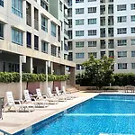 Lumpini Naklua Select Pool