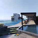 อพาร์ทเม้น The Base By Uricity Pattaya