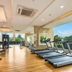 Panoramic View Tower: Garden Oasis Apartment Pattaya