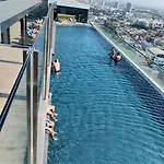 The Base By Uricity อพาร์ทเม้น Pattaya