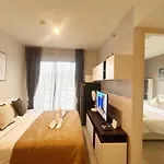Unixx Sea View Apartment
