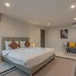 芭提雅市中心5卧现代轻奢别墅pool Villa近21航站楼海边
