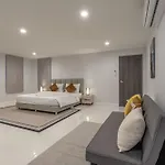 芭提雅市中心5卧现代轻奢别墅pool Villa近21航站楼海边