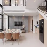 Villa 芭提雅市中心五卧室独栋泳池别墅 Pattaya