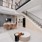 芭提雅市中心五卧室独栋泳池别墅 Villa Pattaya
