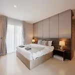 芭提雅市中心五卧室独栋泳池别墅 Villa Pattaya