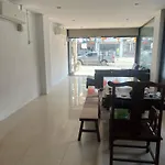芭提雅市中心五卧六卫带ktv民宿hw Pattaya