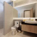 芭提雅市中心五卧室独栋泳池别墅 Villa *