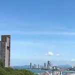 Apartment The Axis Pattayaใจกลางเมืองวิวทะเลภูเขา