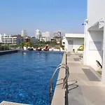 1 bedroom พระตำหนัก 5 min walk to beach