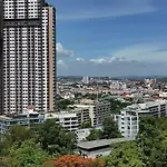 อพาร์ทเม้น 芭提雅水系公寓楼 *