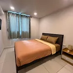 1 Bedroom พระตำหนัก 5 Min Walk To
