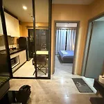 The Base中央基地 อพาร์ทเม้น *