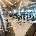 芭提雅 市中心 海景酒店公寓预订 无边泳池 海滩 日光浴 健身房21F