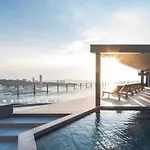 The Base海景网红顶层无边泳池 双卧室套房 * Pattaya