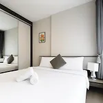 อพาร์ทเม้น 芭提雅海边the Edge Base 高端海景泳池公寓 直达海滩 海景房 健身房 步行街旁 *