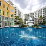 阿卡迪亚海滩大陆 * Pattaya