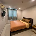 1 Bedroom พระตำหนัก 5 Min Walk To