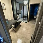 芭提雅中心地区 The Base 高档公寓酒店 Apartment *