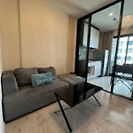 芭提雅中心地区 The Base 高档公寓酒店 Apartment *