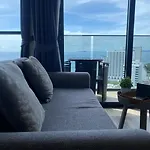 อพาร์ทเม้น Sea View High Floor - Breathtaking Views *